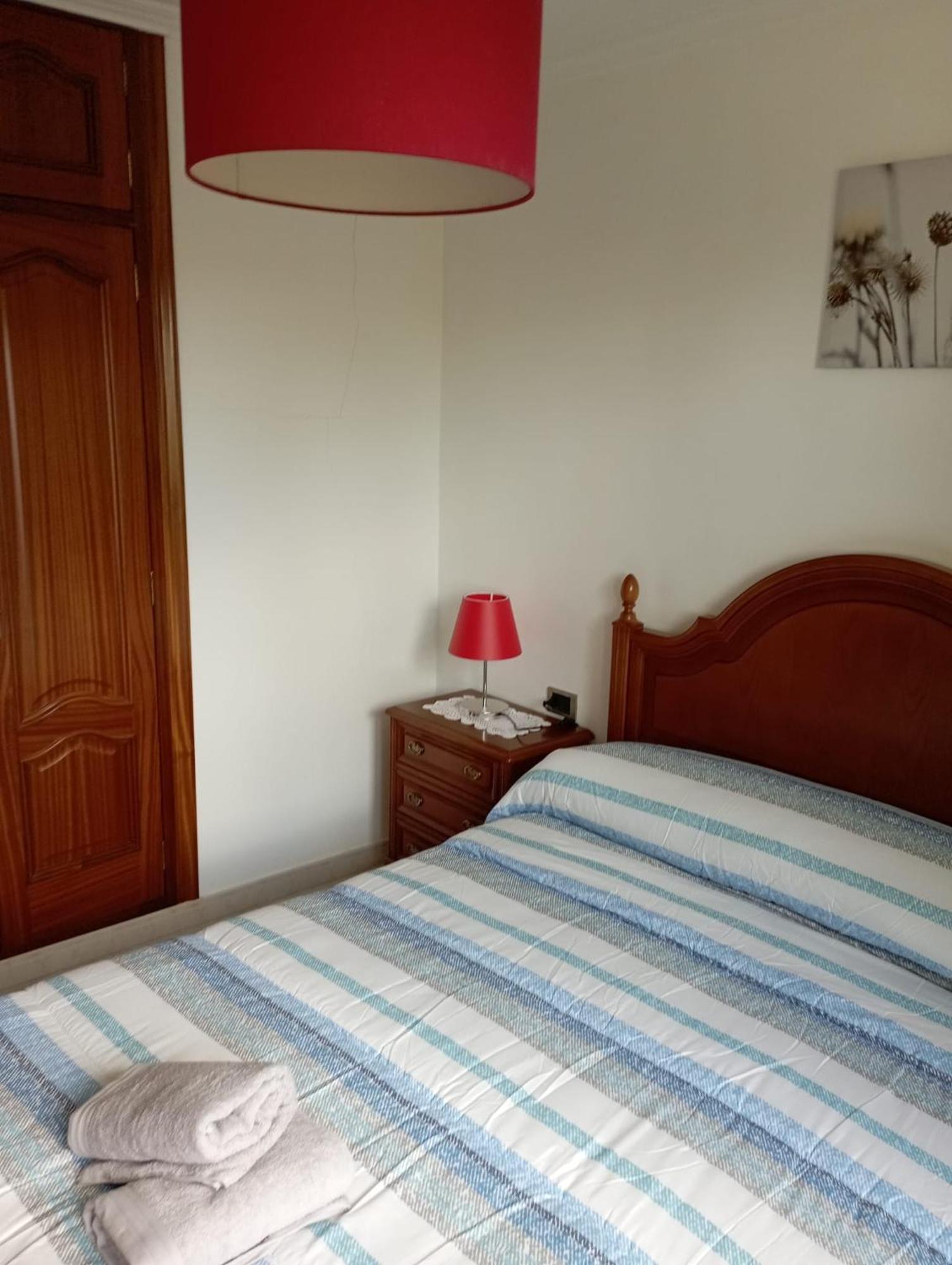 A Casa Do San Paio De Buscas Apartman Ordes Kültér fotó